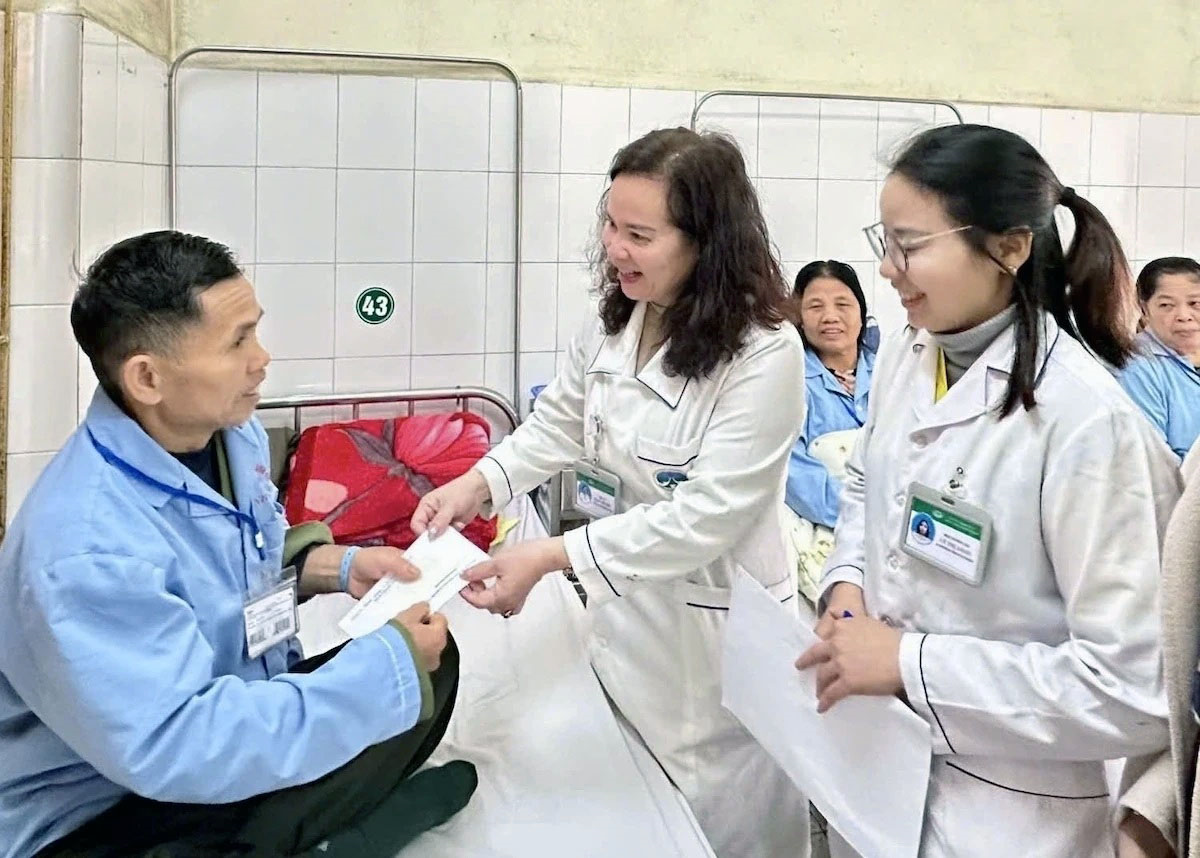 Thanh Hóa chăm lo Tết cho bệnh nhân nghèo tại các cơ sở y tế